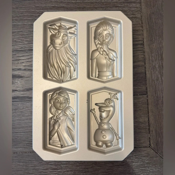 Nordic Ware Disney Frozen 2 -Cast Character Nordic Ware Cakelette Pan - Picture 2 of 2